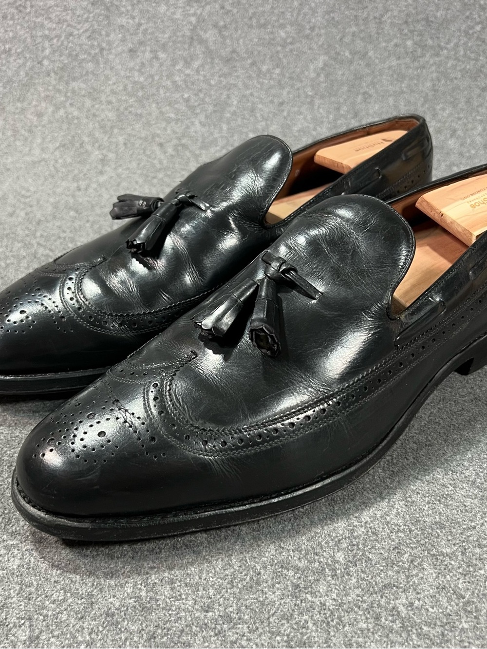 Allen Edmonds Manchester Mens Black Wingtip Tassel Loafer Size 11 D Dress Shoe